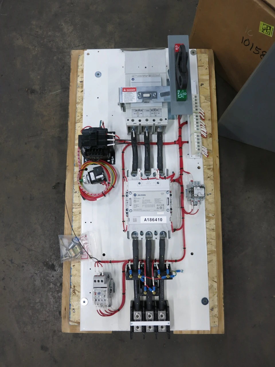 NEW Allen Bradley 2100 Centerline 400A Breaker Size 5 Starter MCC Bucket 46" 400 (DW6727-1)