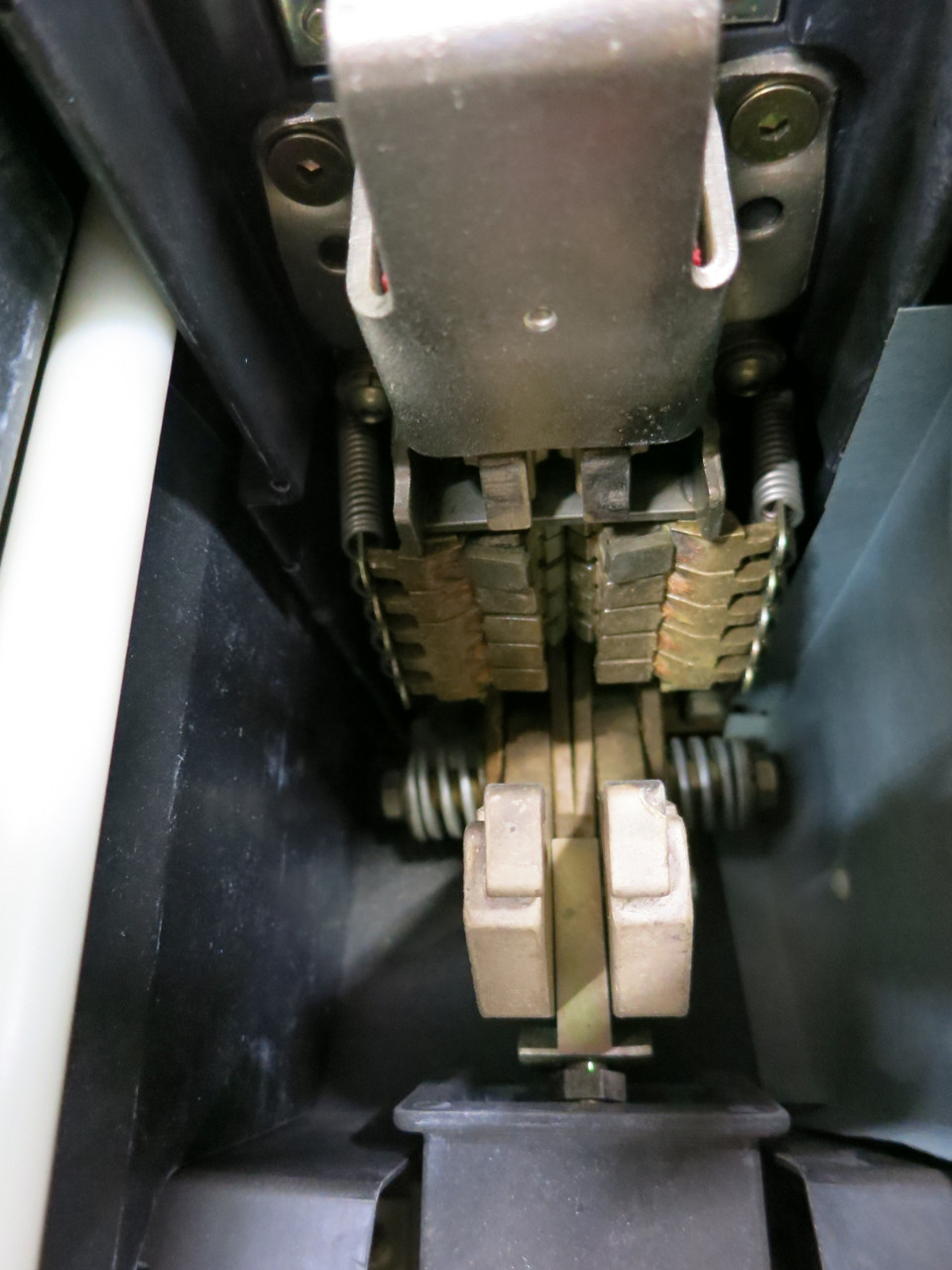 GE AKRT-10D-50H 2000A Air Breaker LSI A220LSIPM Trip Unit MicroVersaTrip 2000 (DW6739-1)