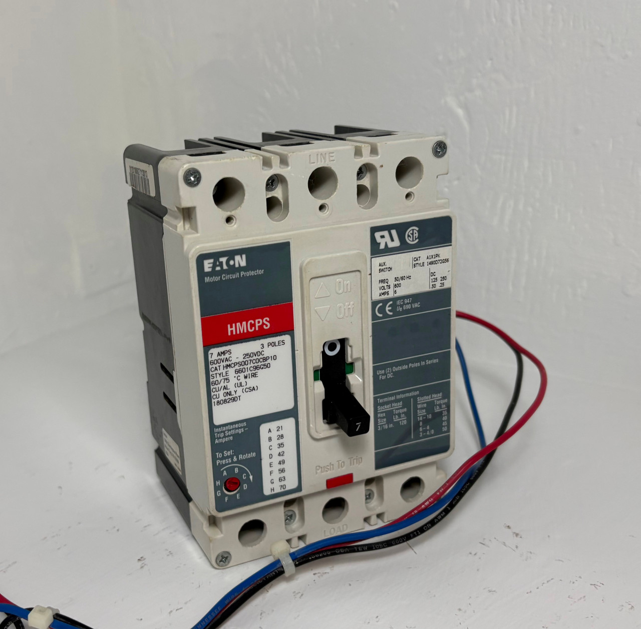 Eaton HMCPS007C0CBP10 7A Series C Circuit Breaker w/ Aux Switch 600V HMCPS 7 Amp (EM5299-2)