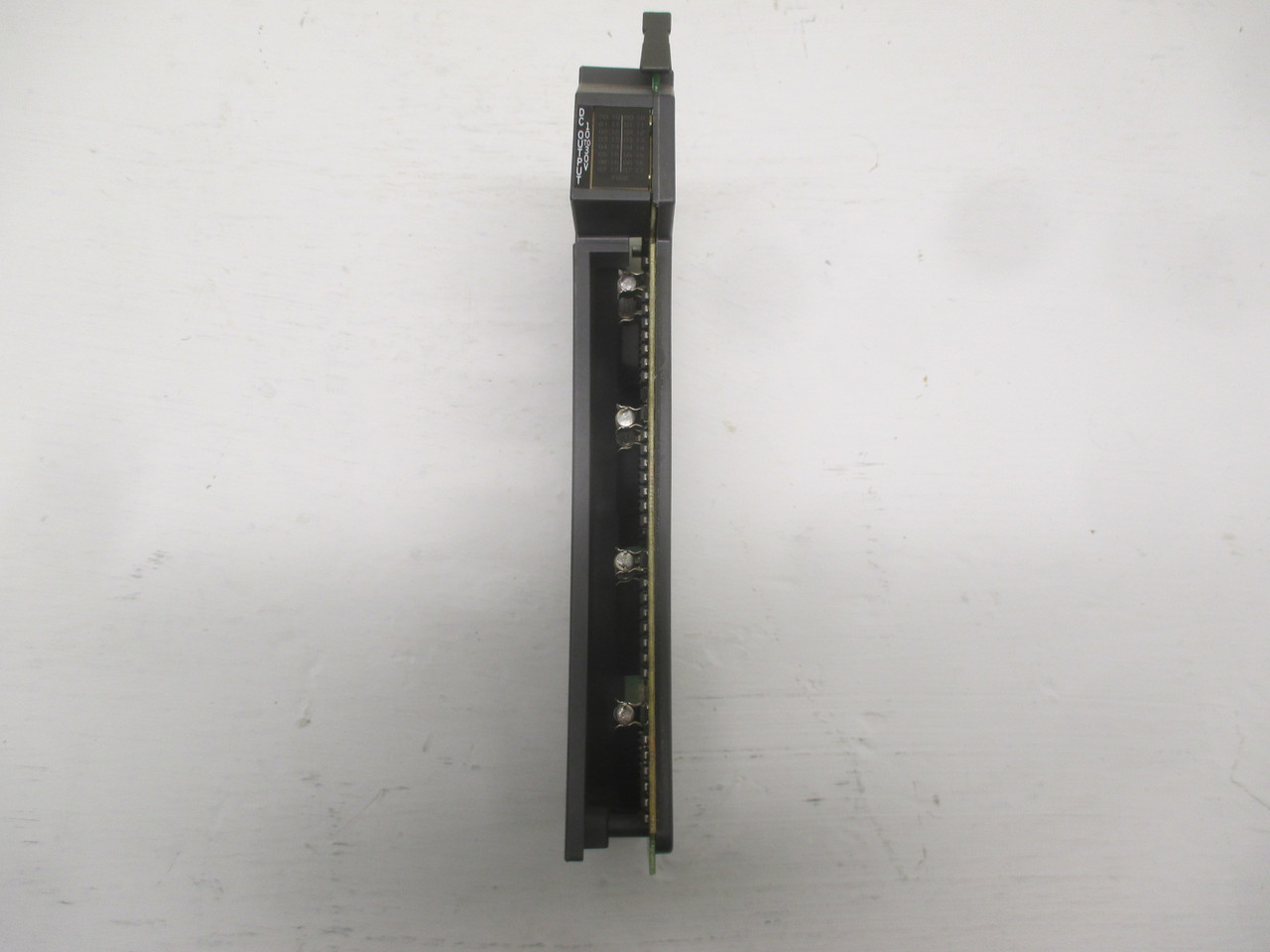 Allen Bradley 1771-OVN/B Output Module 10 to 30 VDC 1771-0VN/B PLC I/O Rev. A03 (AH0210-6)