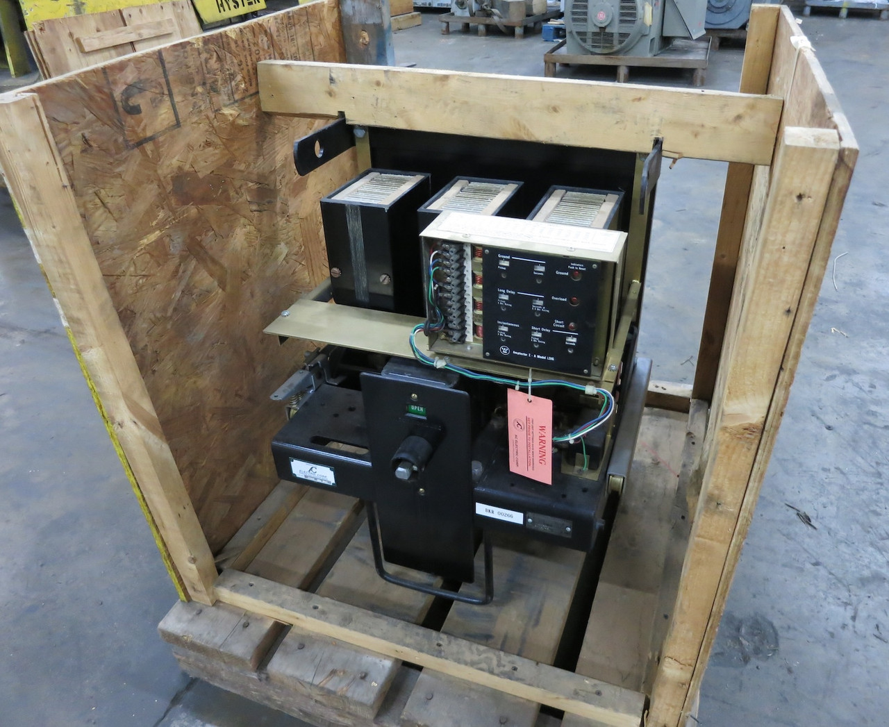 Image of REBUILT Westinghouse DB50 1600A Air Circuit Breaker LSIG Amptector I-A Trip Unit