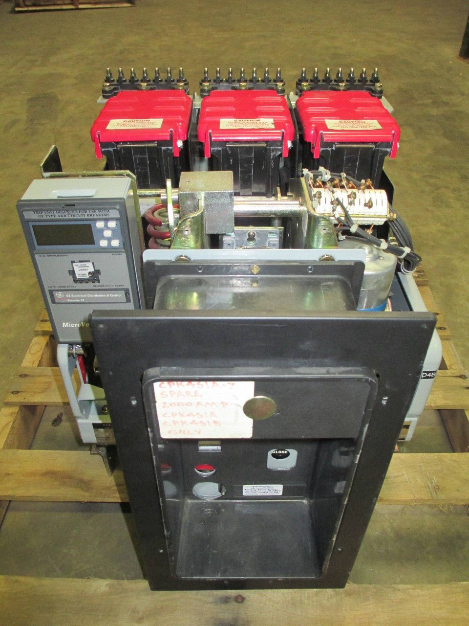 General Electric AKRT-10D-50H 2000 Amp Breaker LSIG MicroVersa AKRT10D50H EO DO (EBI2140-1)