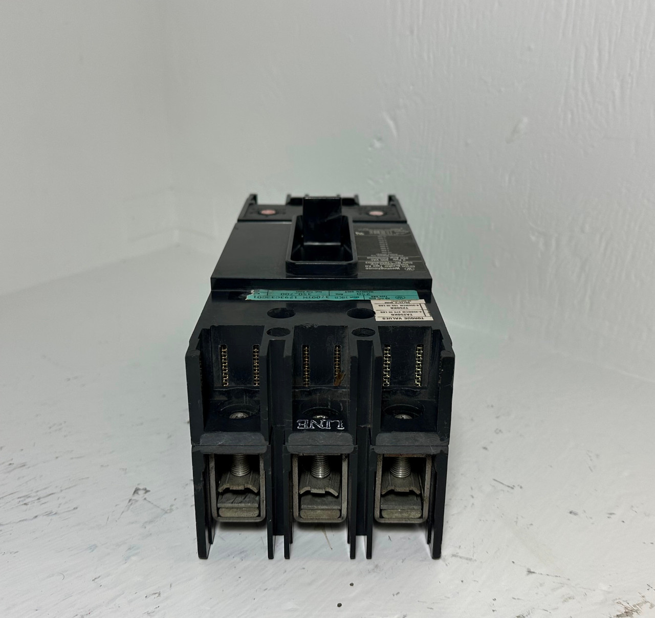 Westinghouse KB3250F 250A Circuit Breaker w 200 Amp Trip 600V 3P KB Frame KB3200 (EM5305-1)