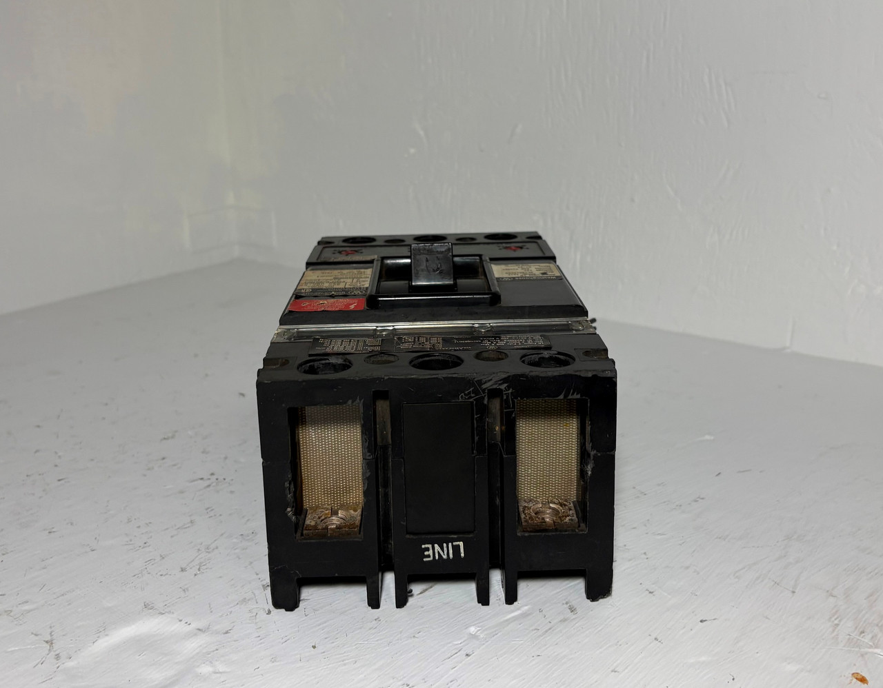 Westinghouse LB24000SM 400A 2 Pole Circuit Breaker 400 Amp Trip Shunt 2P LB2400 (EM5307-1)