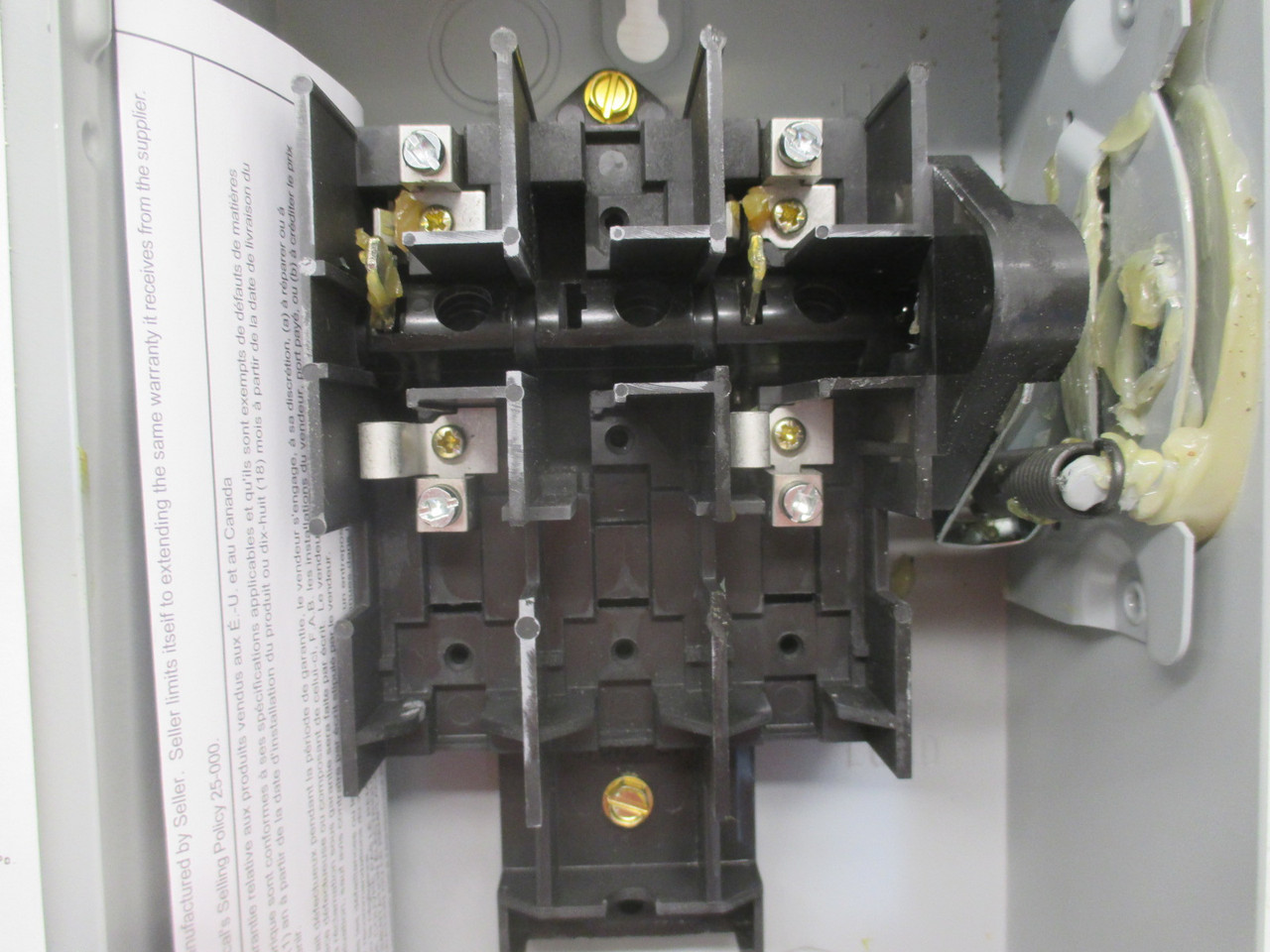 NEW Eaton DG221UGB 30A Non-Fusible General Duty Safety Switch 30 Amp 240V 1PH (AH0256-3)