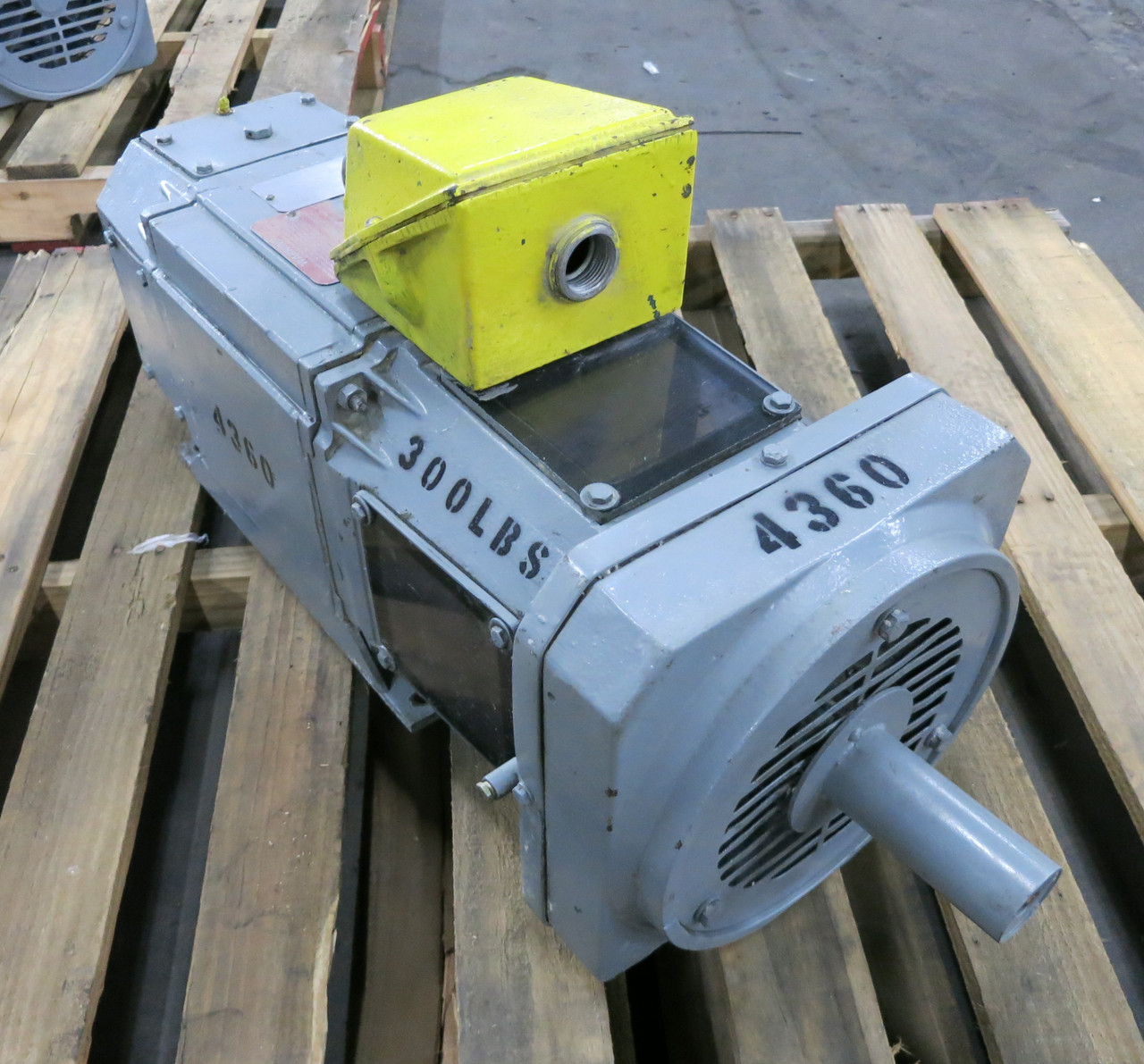 Reliance 5 HP DC Motor B2111ATZ 500V 1750/2300 RPM TEFC XT 8.6A 500 VDC TR (DW6784-1)