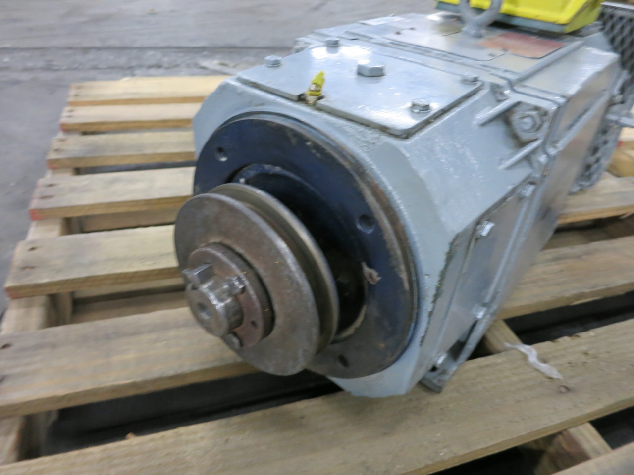 Reliance 5 HP DC Motor B2111ATZ 500V 1750/2300 RPM TEFC XT 8.6A 500 VDC TR (DW6784-1)