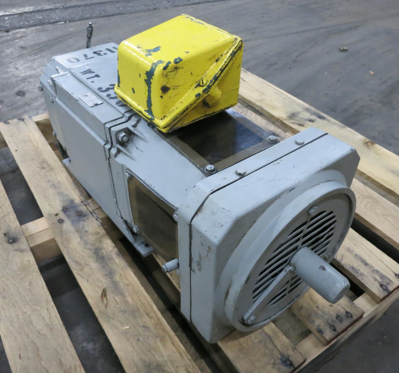Reliance 5 HP DC Motor B2111ATZ 500V 1750/2300 RPM TEFC XT 8.6A 500 VDC TR (DW6783-1)