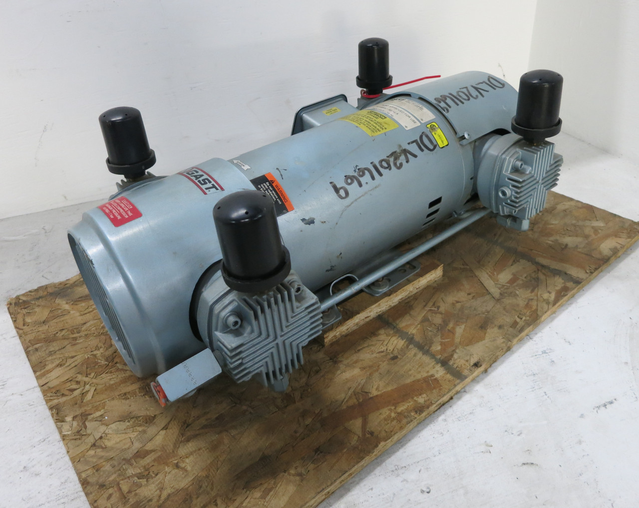 NEW Gast 7HDD-10-M853 Piston Air Compressor Pump 2 HP Motor 5K49ZN4223 230V 3PH (DW6804-1)