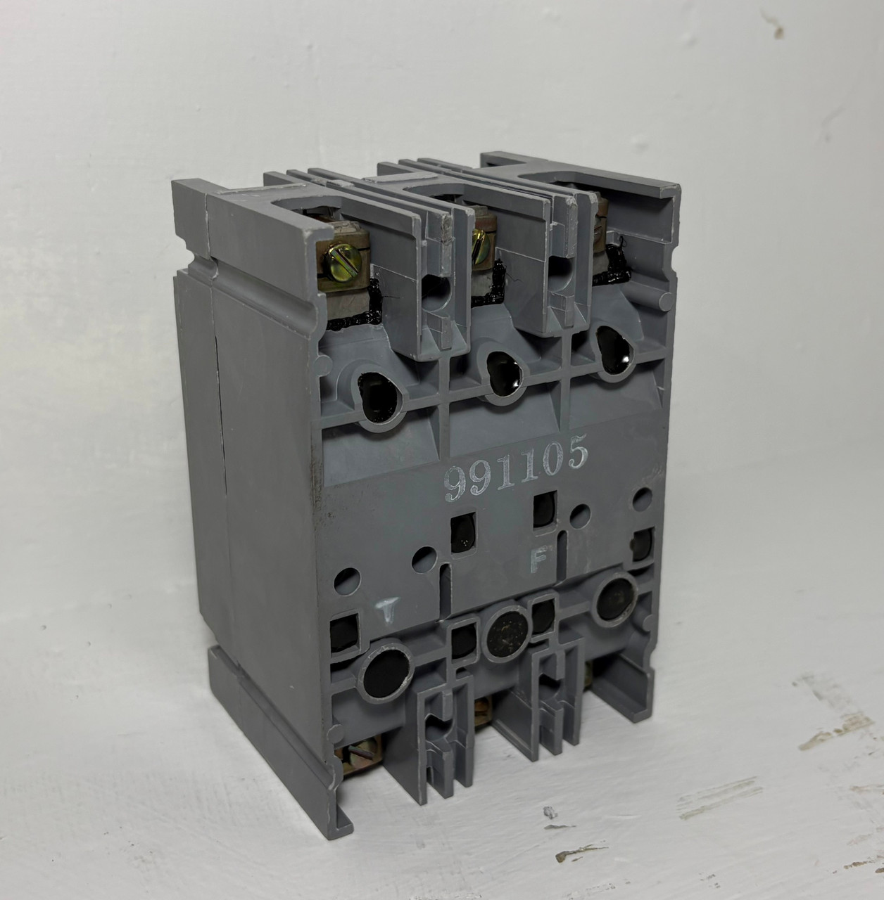 Cutler Hammer HFB3070L 70A Mark 75 Circuit Breaker White Label 3P HFB3070 70 Amp (EM5333-1)