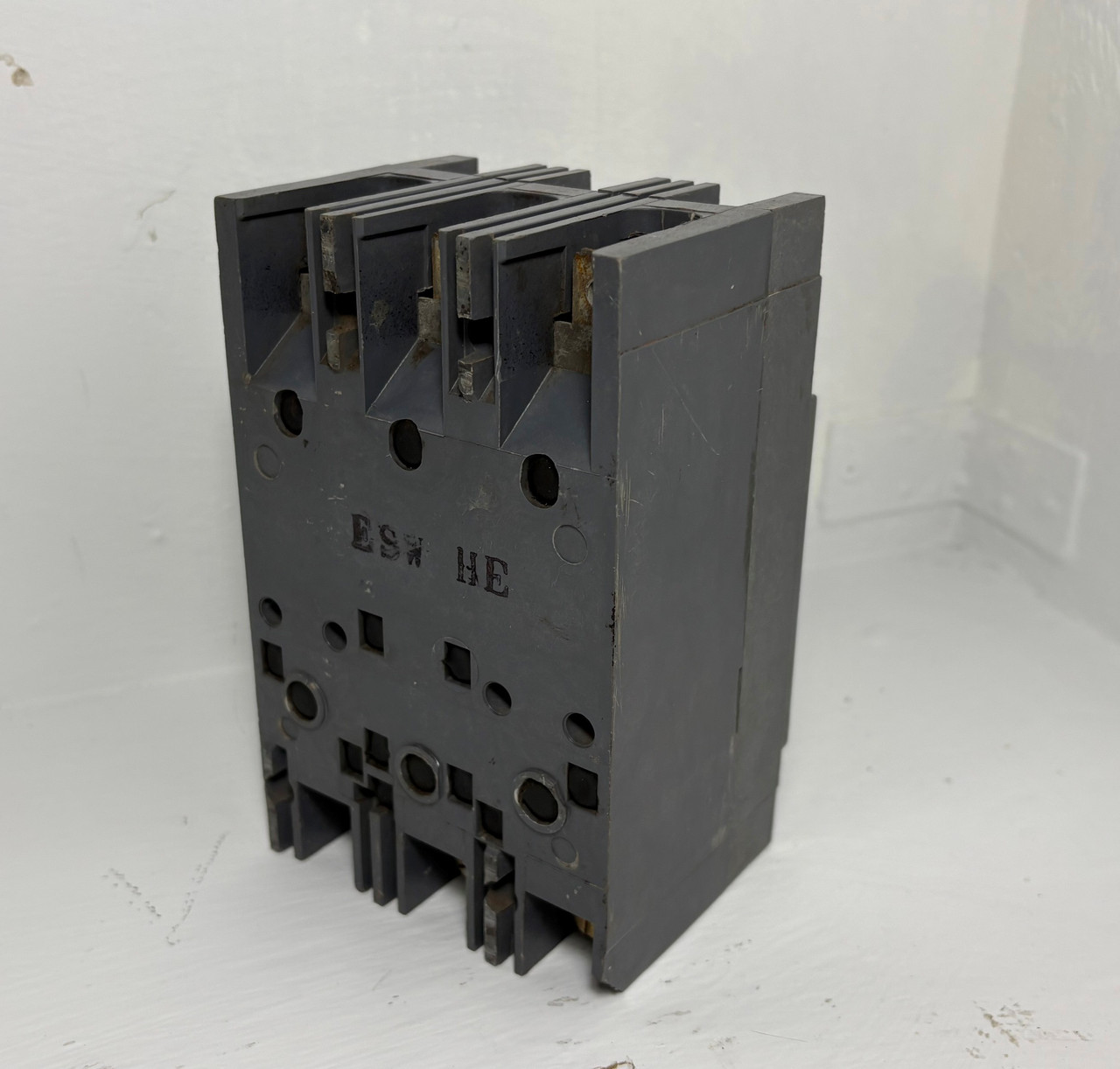 Westinghouse HFA3030V 30A Mark 75 AB De-Ion Circuit Breaker HFA HFA3030 chipped (EM5337-1)
