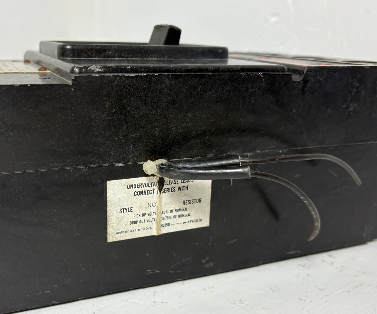 Westinghouse 2602D86G12 225A Mining Circuit Breaker w/ UVR KAM 600V 3P 225 Amp (EM5306-1)