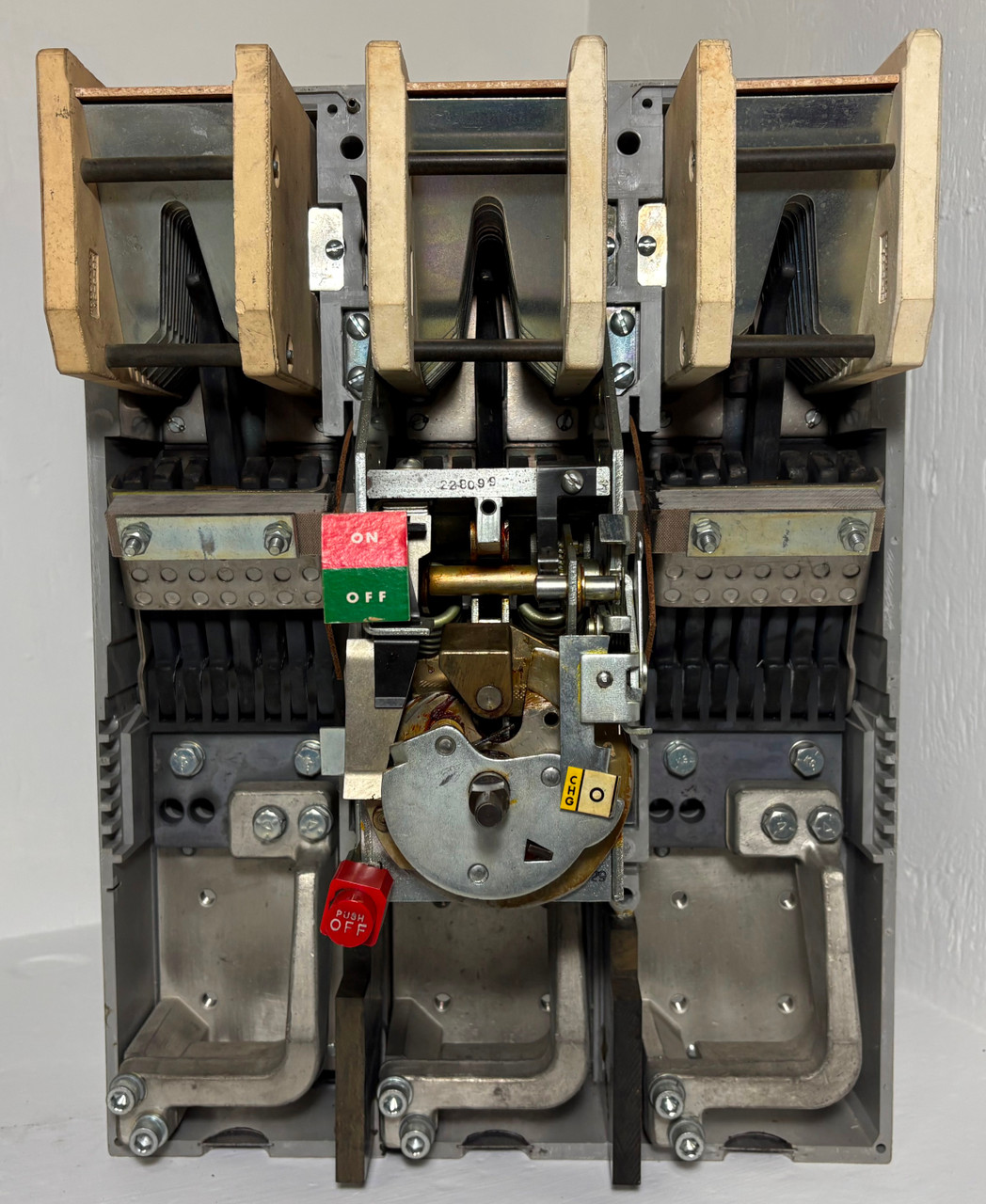 GE TPYY7620 2500A Power Break Molded Case Switch 2500 Amp General Electric TPYY7 (EM5326-1)