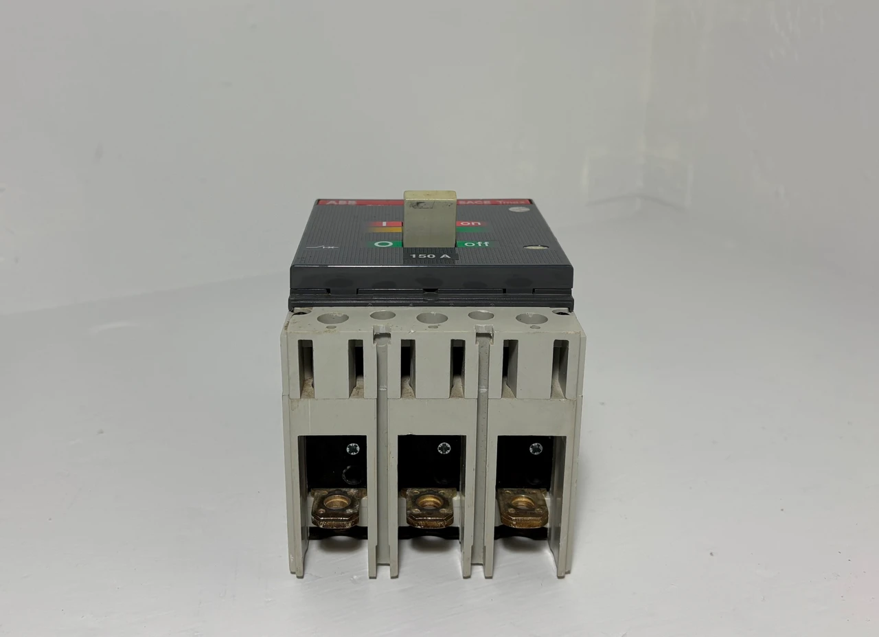 ABB Ts3N 150 Amp SACE Tmax Circuit Breaker 480/600V 3 Pole 150 Amp TS3N150 3P (EM5343-1)