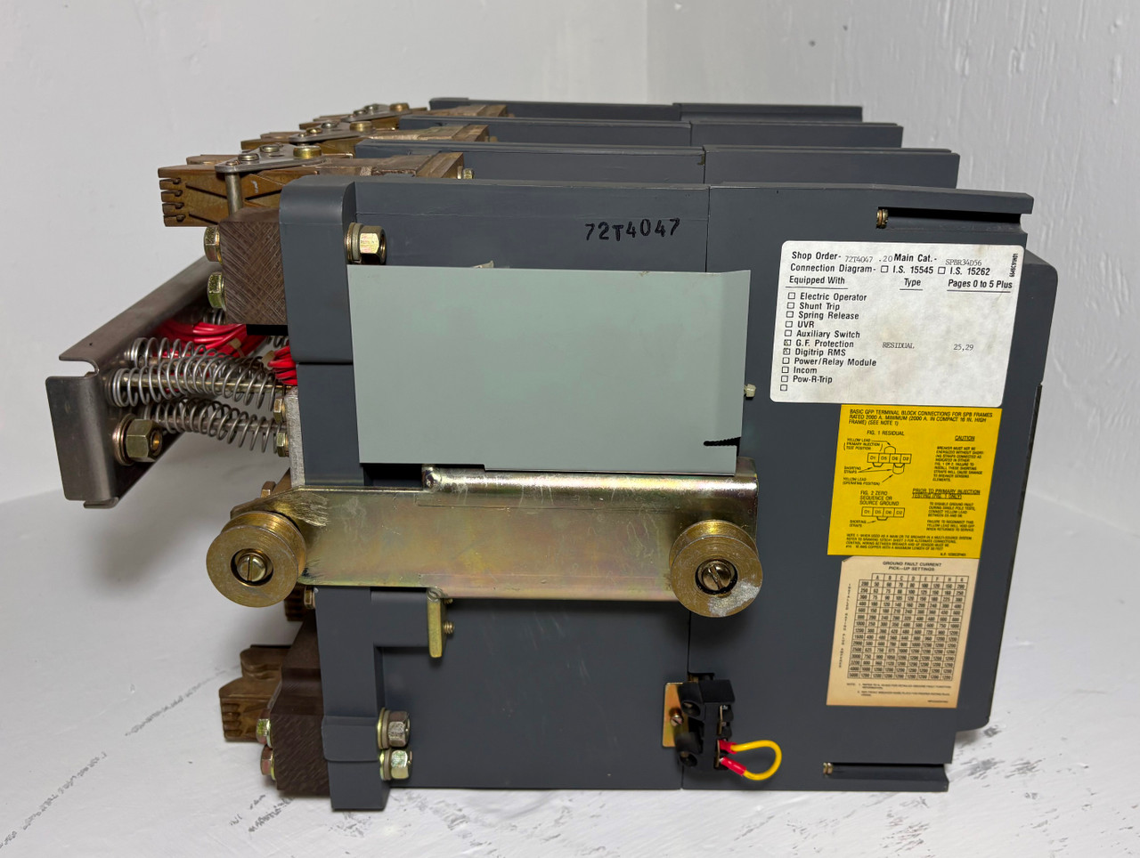 Westinghouse SPB 100 SPBR34D56 400A Pow-R LSIG Breaker w/ 200 Amp Plug 3P flaw (EM5345-1)