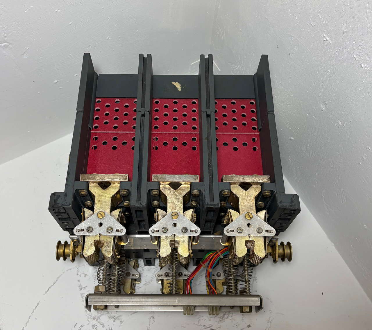 Westinghouse SPB 100 1600A LSIG Pow-R Breaker w/ 1600 Amp Plug SPB100 3P Ground (EM5348-1)