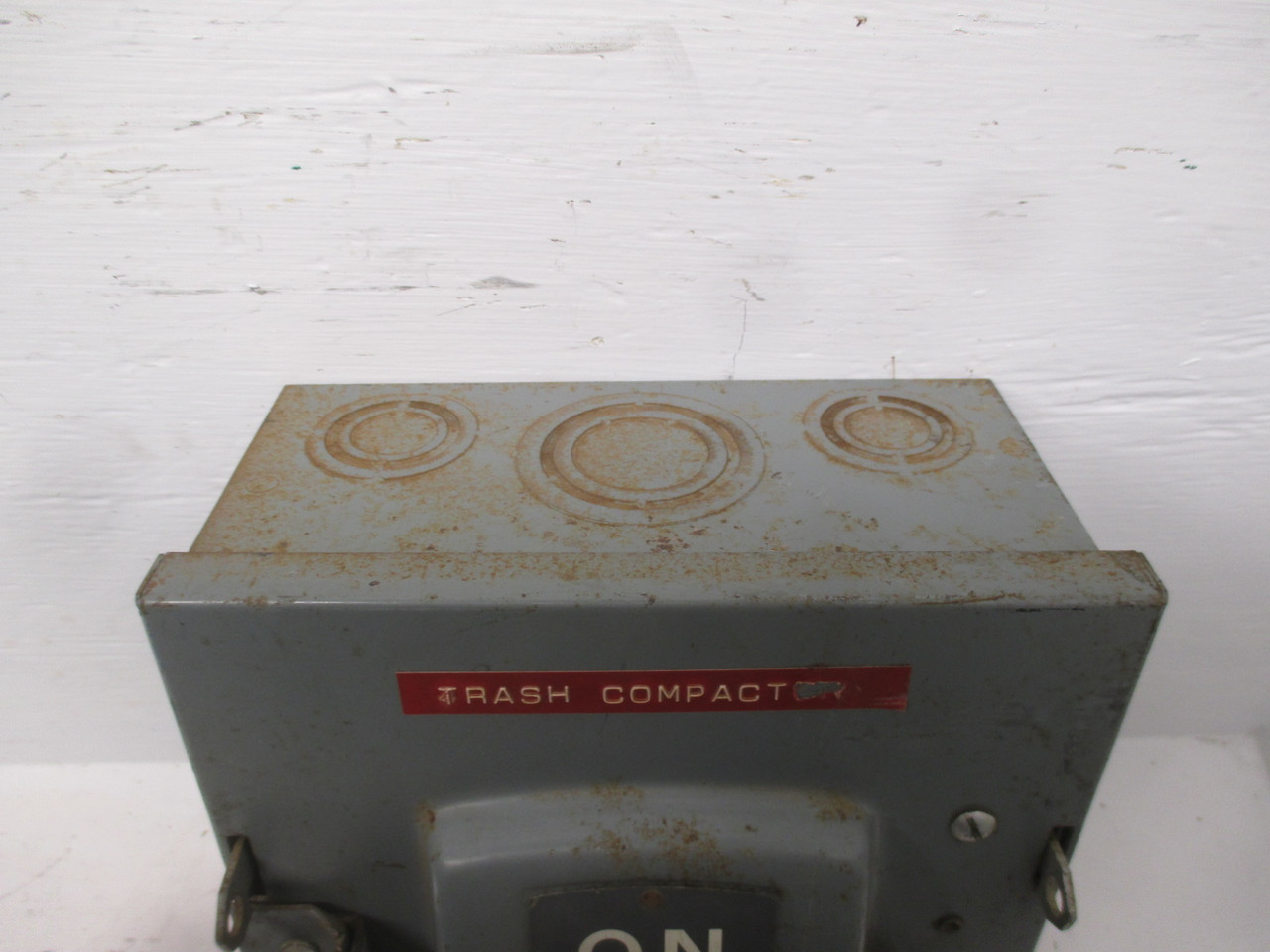 GE TH3361 30A 600V Heavy Duty Fusible Safety Switch Mod 2 General Electric 30Amp (AH0345-1)