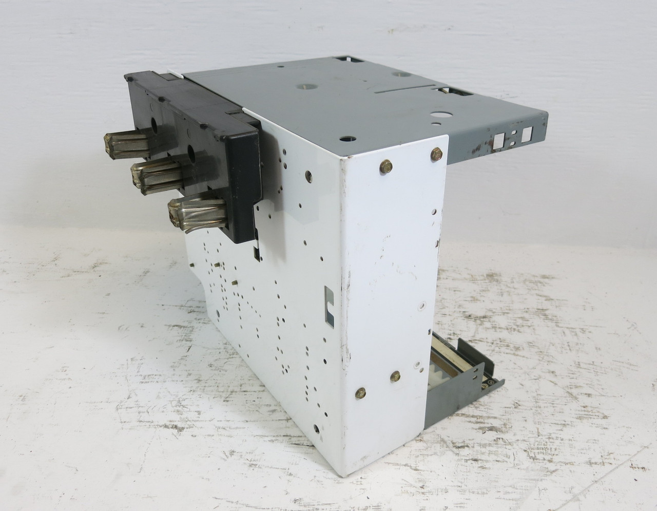 Allen Bradley 2100 Centerline 60 Amp Fusible 12" MCC Feeder Bucket AB 60A (BJ0971-1)