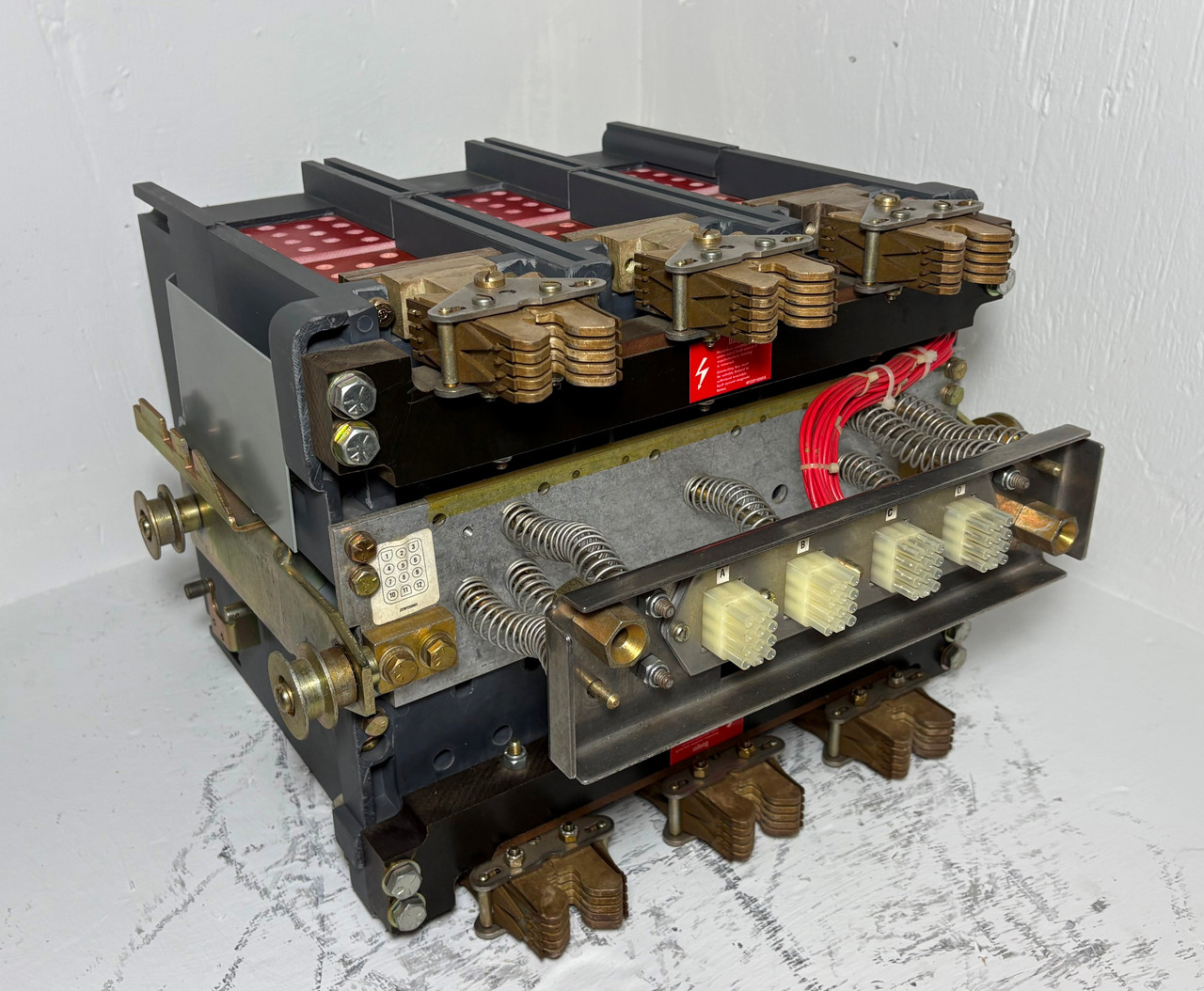 Westinghouse SPB 100 SPBR34D56 400A Pow-R LSIG Breaker w/ 400 Amp Plug 3P Ground (EM5356-3)