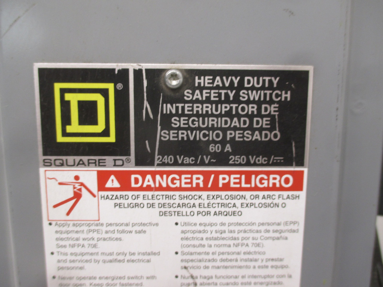 NEW Square D H222AWK F06 60A 3R Fusible Safety Switch Disconnect 240V 1PH 2P NNB (AH0353-1)