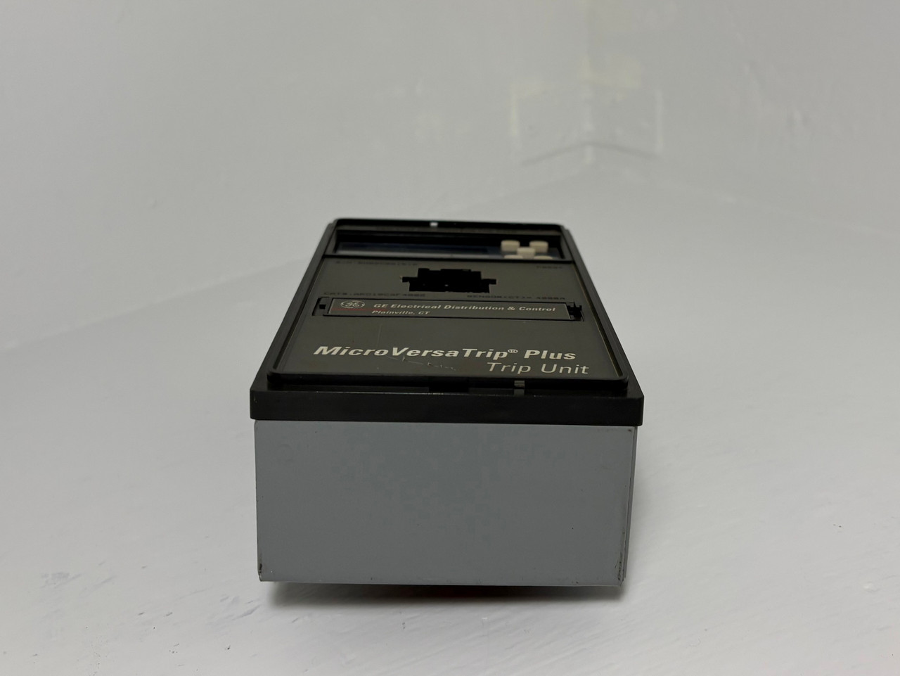 GE AKO10C3F4002 4000A MicroVersaTrip Plus Trip Unit No Plug General Electric (EM5358-1)