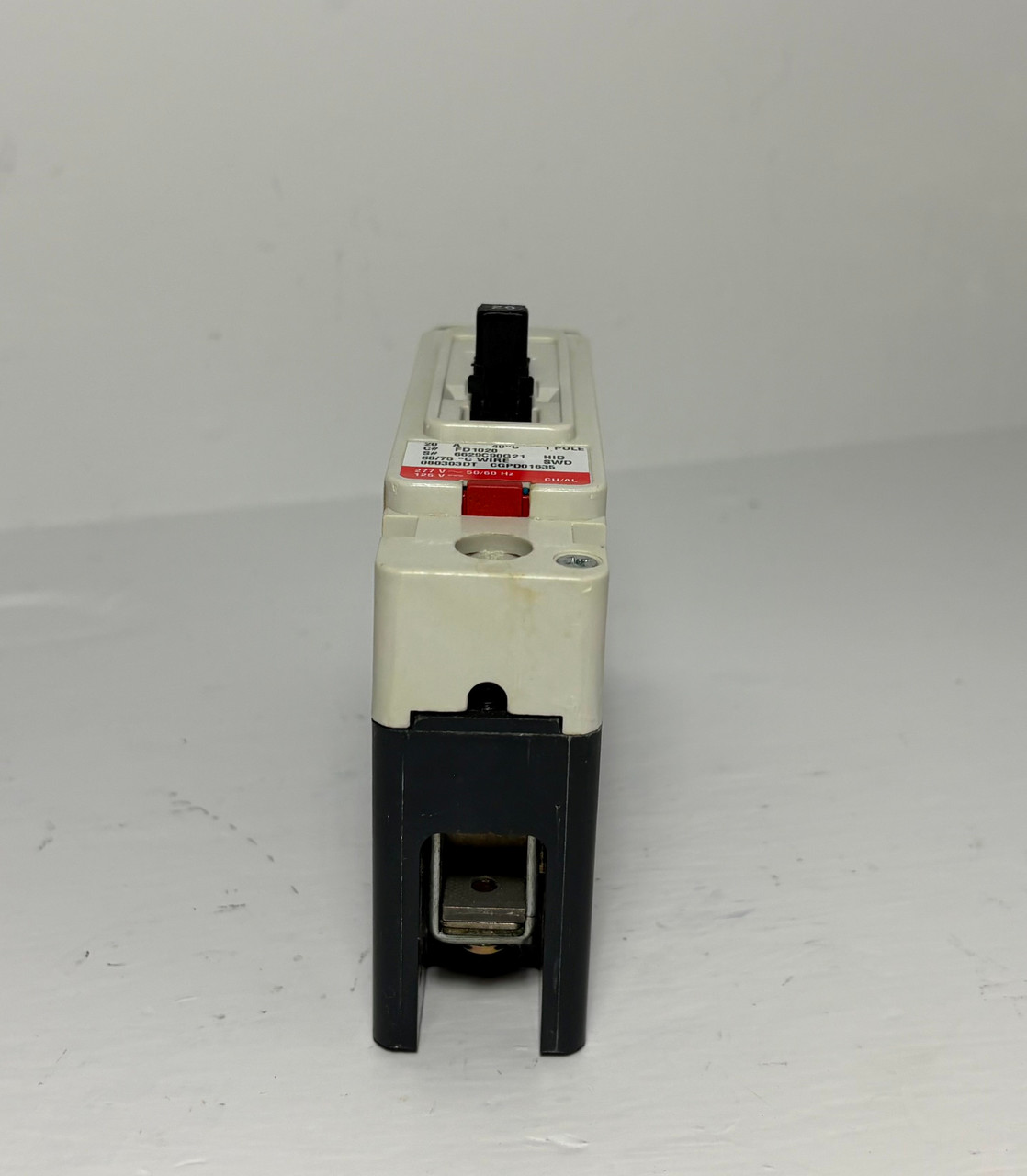 NEW Eaton FD1020 20A Circuit Breaker 1 Pole FD1020L 20 Amp 1P Cutler Hammer NIB (EM5371-4)