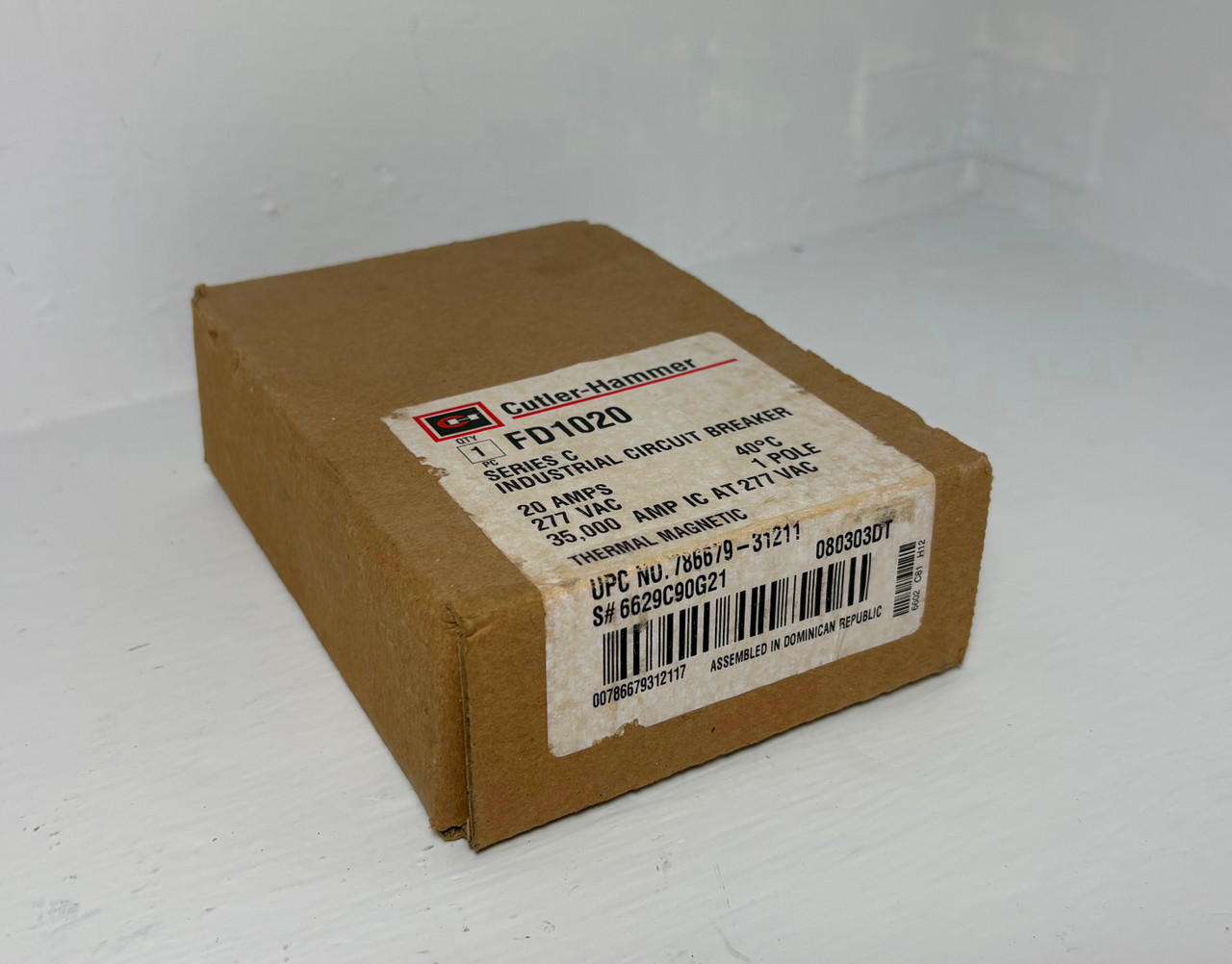 NEW Eaton FD1020 20A Circuit Breaker 1 Pole FD1020L 20 Amp 1P Cutler Hammer NIB (EM5371-4)