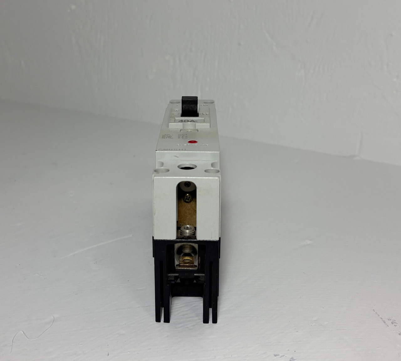 GE FBN16TE040R2 40A Record Plus 1P Circuit Breaker 277V 40 Amp General Electric (EM5376-1)