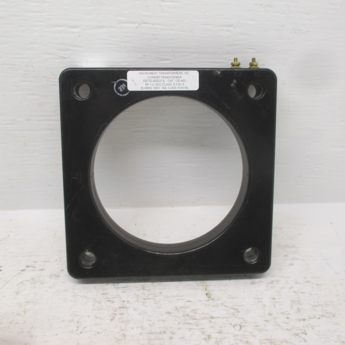 Instrument Transformers IT 125-402 Current Transformer Ratio 4000:5A CT 50-400Hz (AH0407-2)