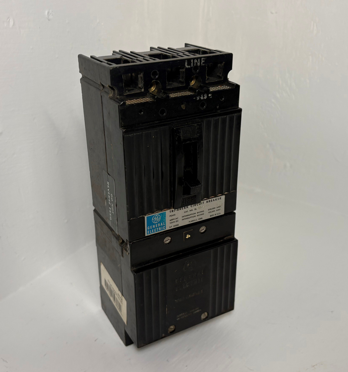 GE TB13020AW 20A Tri-Break Circuit Breaker 480/600V 3P 20 Amp General Electric (EM5387-2)
