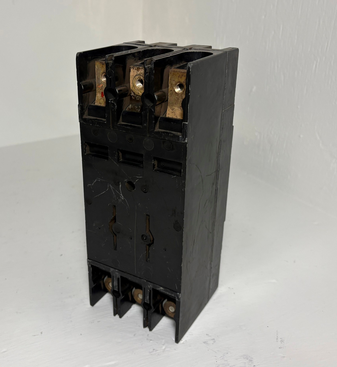 GE TFK236F000 225A Circuit Breaker 70 Amp Trip 600V TFK236070 General Electric (EM5392-1)