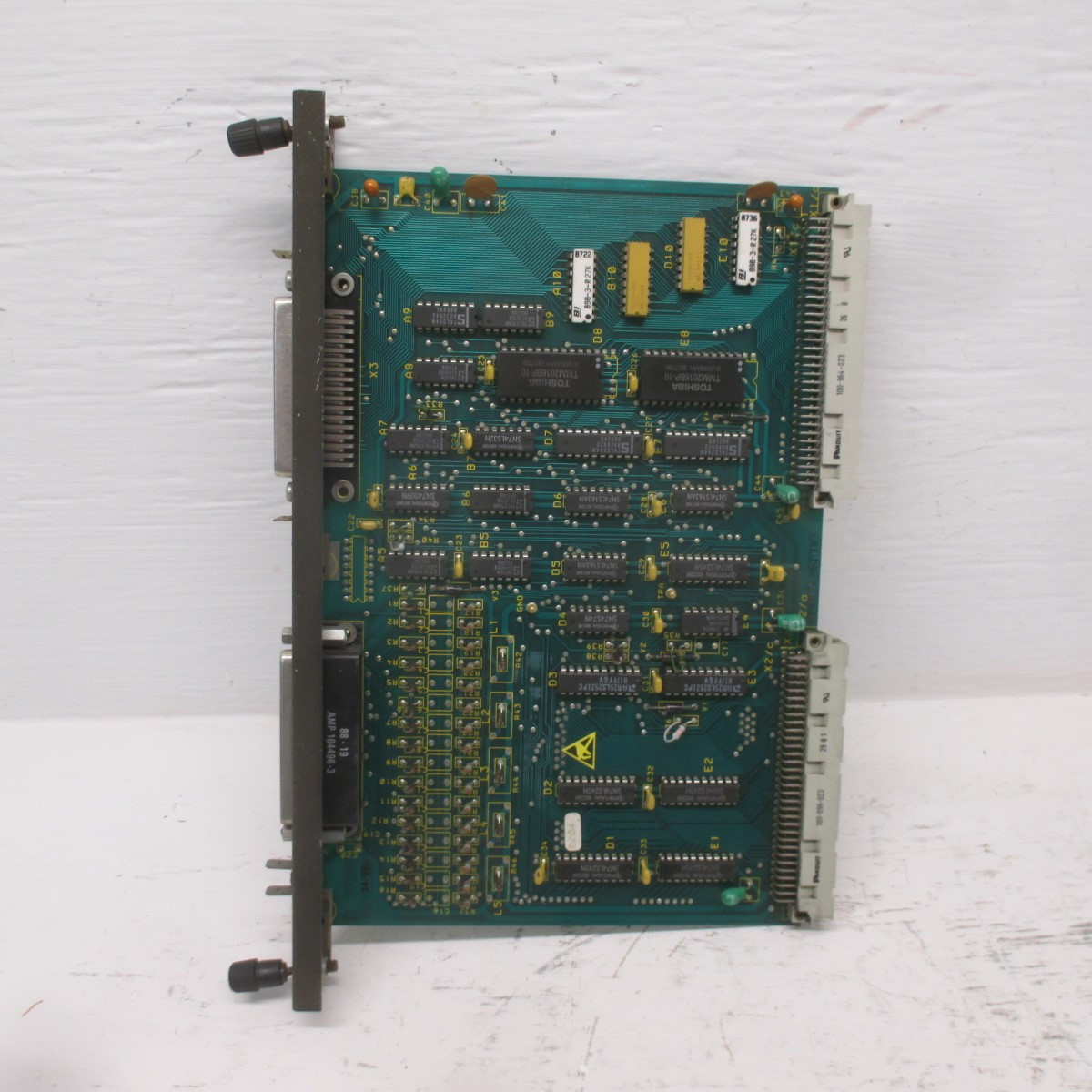 2nd Image of AH0452
