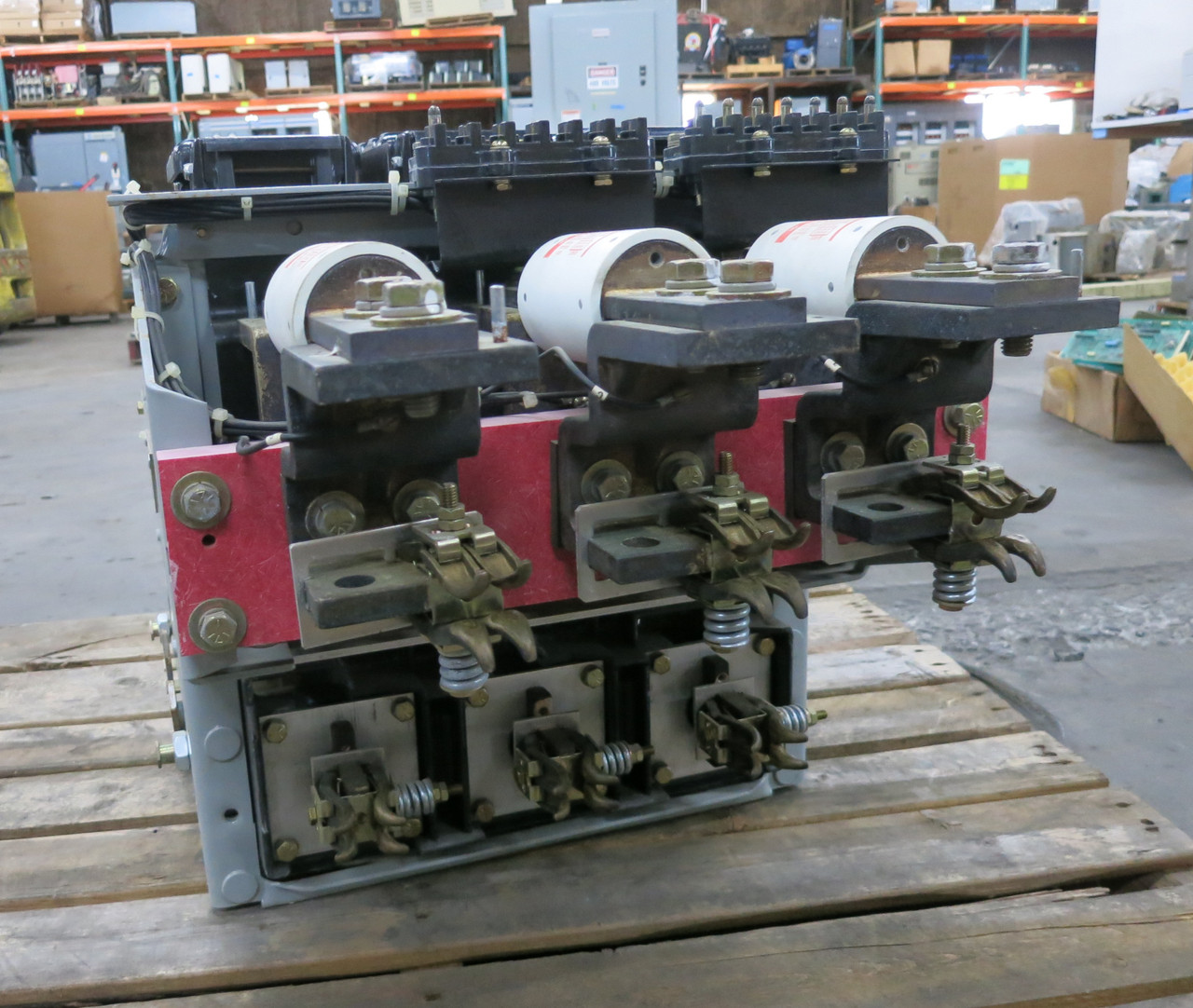 GE AKRU-10D-30 800A Fused Air Circuit Breaker LSI Trip Unit A208LSIPM 800 Amp MO (DW6913-1)