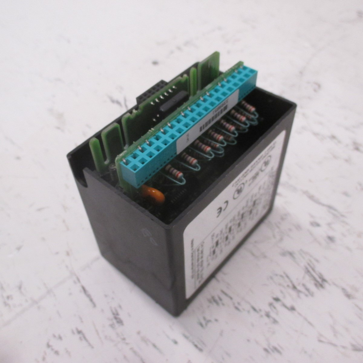 GE Fanuc IC670MDL640JCA1 24VDC Pos/Neg In 16PT 8.0mA MAX/PT General Electric (AH0469-3)