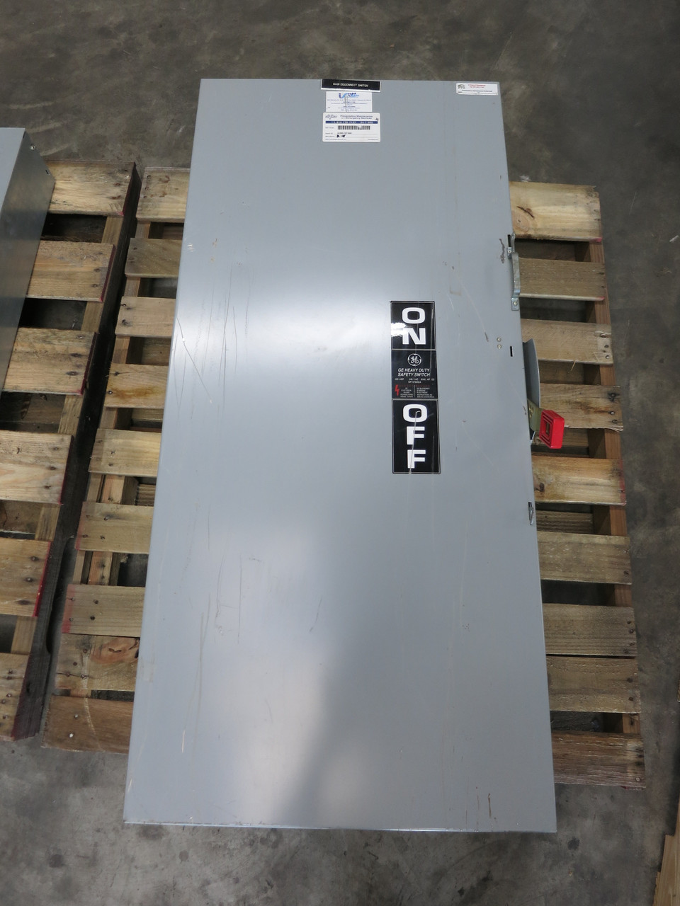 GE TH3325 400A 240V Fusible Heavy Duty Safety Switch 400 Amp Disconnect Mod 10 (DW6929-4)