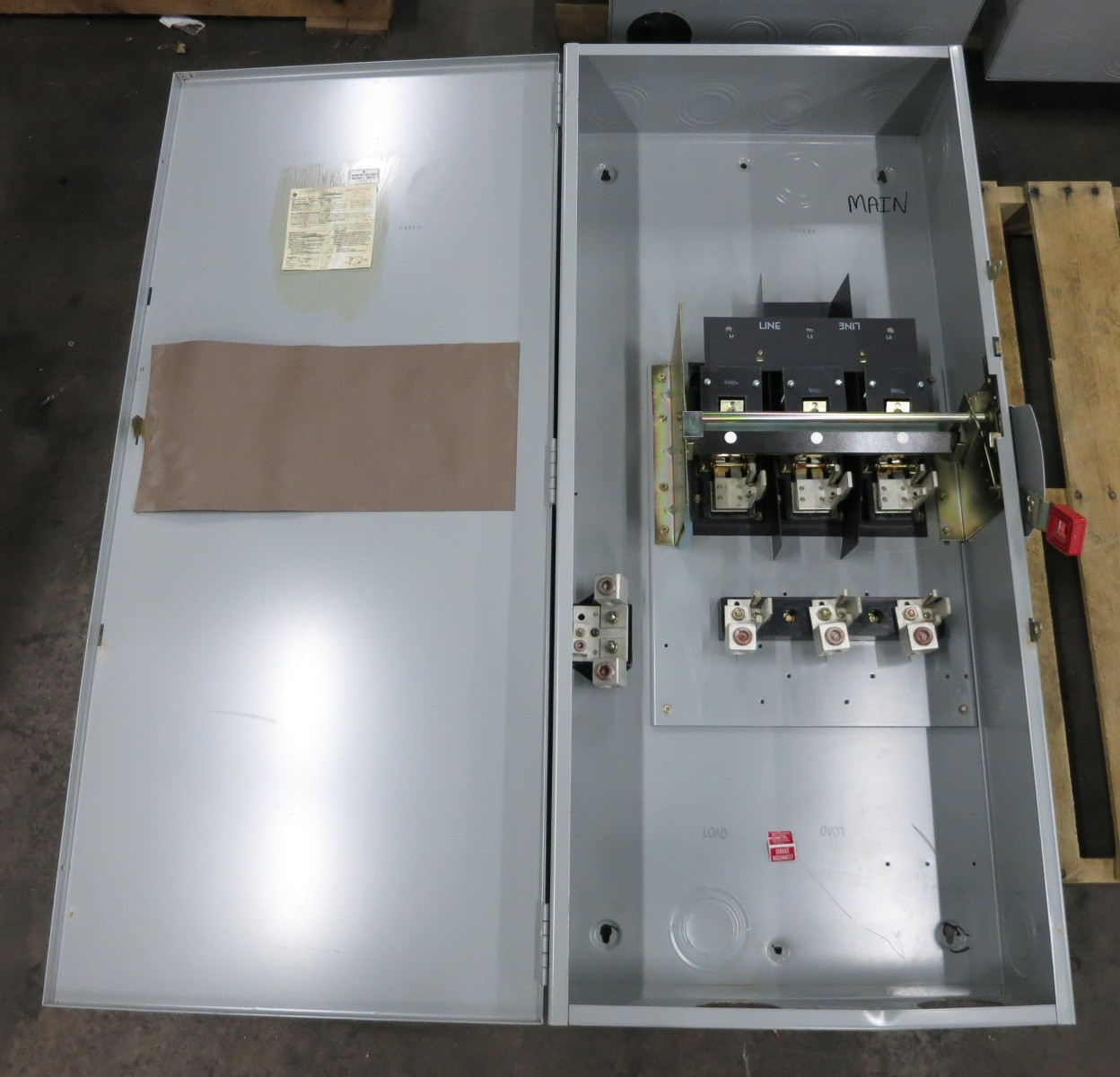 GE TH3325 400A 240V Fusible Heavy Duty Safety Switch 400 Amp Disconnect Mod 10 (DW6929-4)