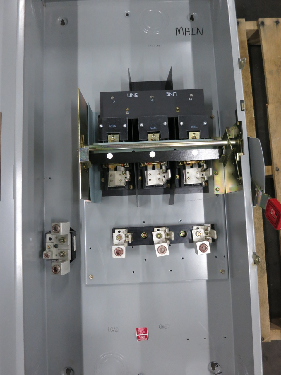 GE TH3325 400A 240V Fusible Heavy Duty Safety Switch 400 Amp Disconnect Mod 10 (DW6929-4)