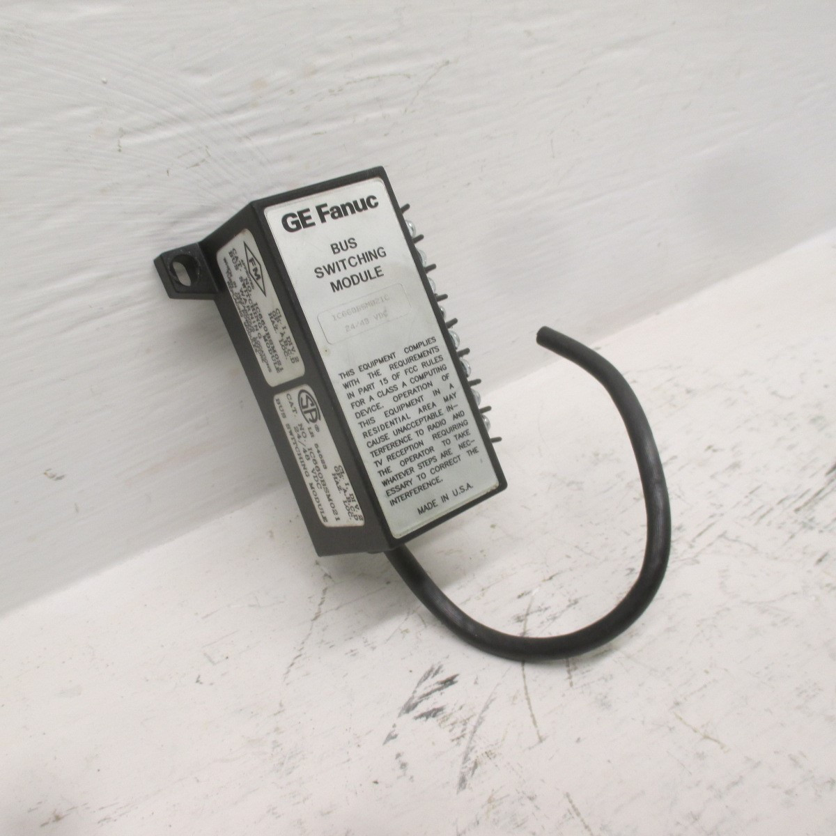 GE Fanuc IC660BSM021C Bus Switching Module IC660BSM021-C 24/48 VDC  CL. iI, DIV (AH0471-1)