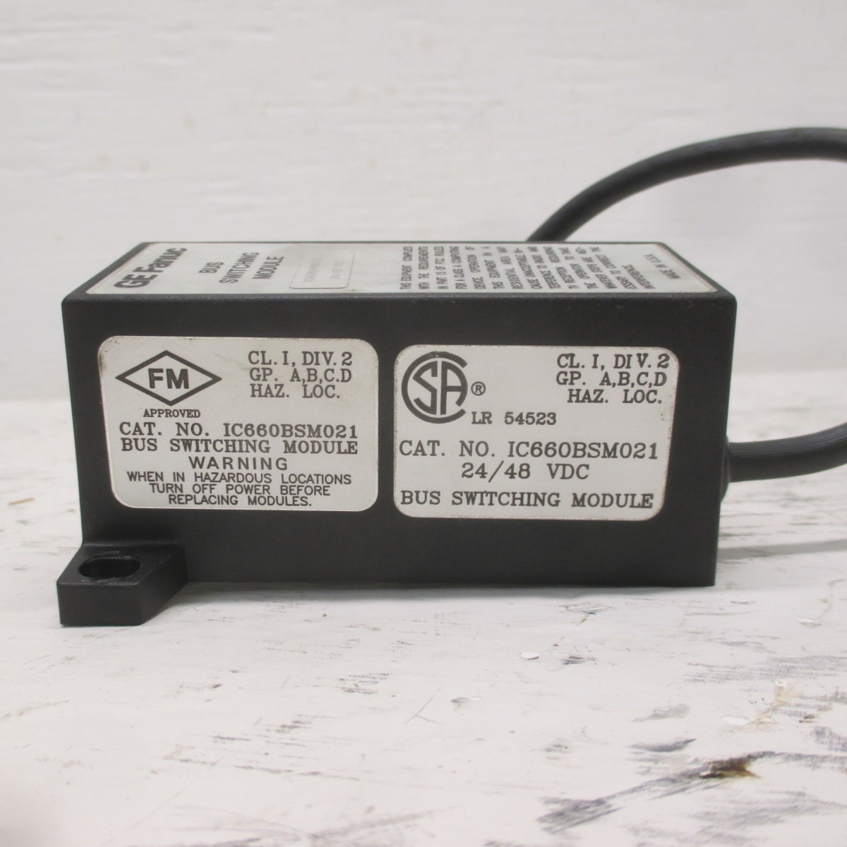 GE Fanuc IC660BSM021C Bus Switching Module IC660BSM021-C 24/48 VDC  CL. iI, DIV (AH0471-1)