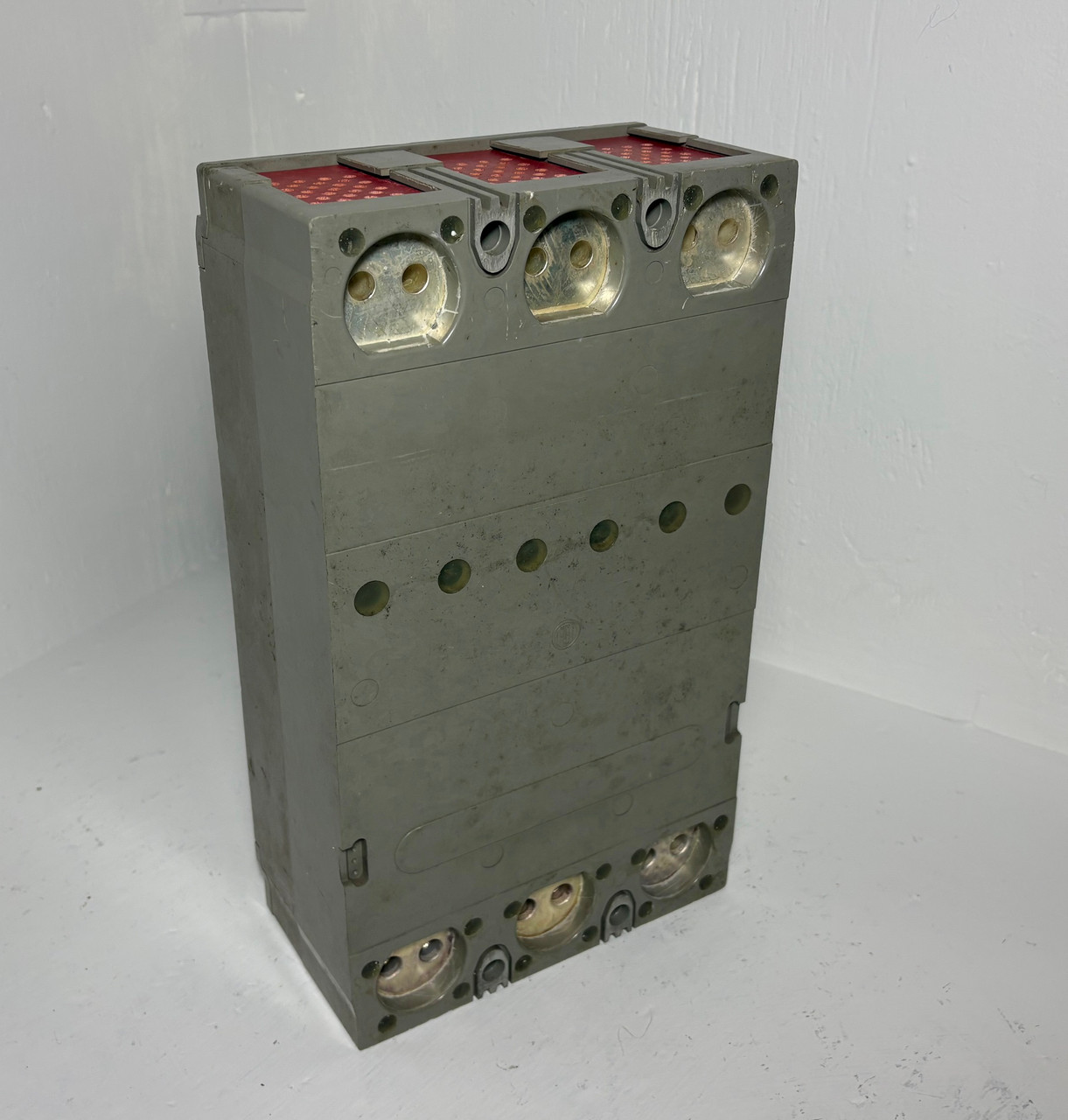 ITE Siemens HP3S160 1600A Molded Case Switch 1600 Amp Type HP 600V 3P I-T-E (EM5405-2)