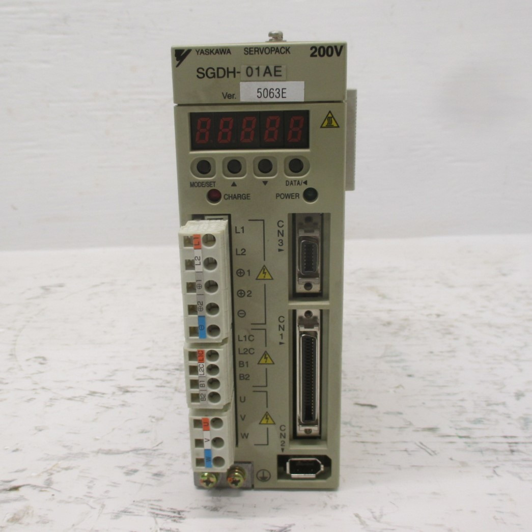Yaskawa SGDH-01AE Servopack Servo Dirve 200V IP1X 0-55*C SGDH01AE (AH0477-8)