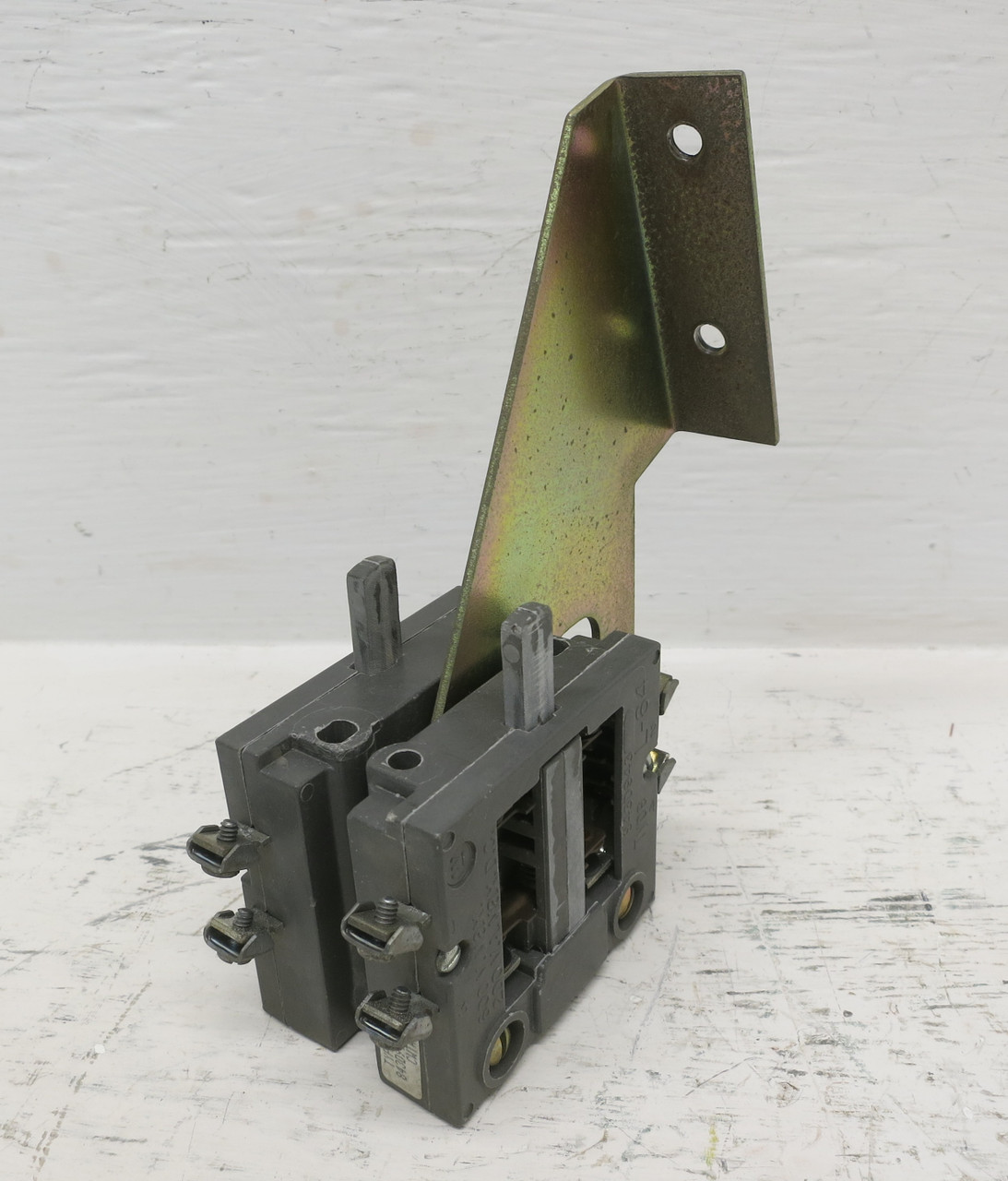 Westinghouse 843D943G21 Ampgard Contactor Type L-64 Auxiliary Contact Interlock (DW6949-1)