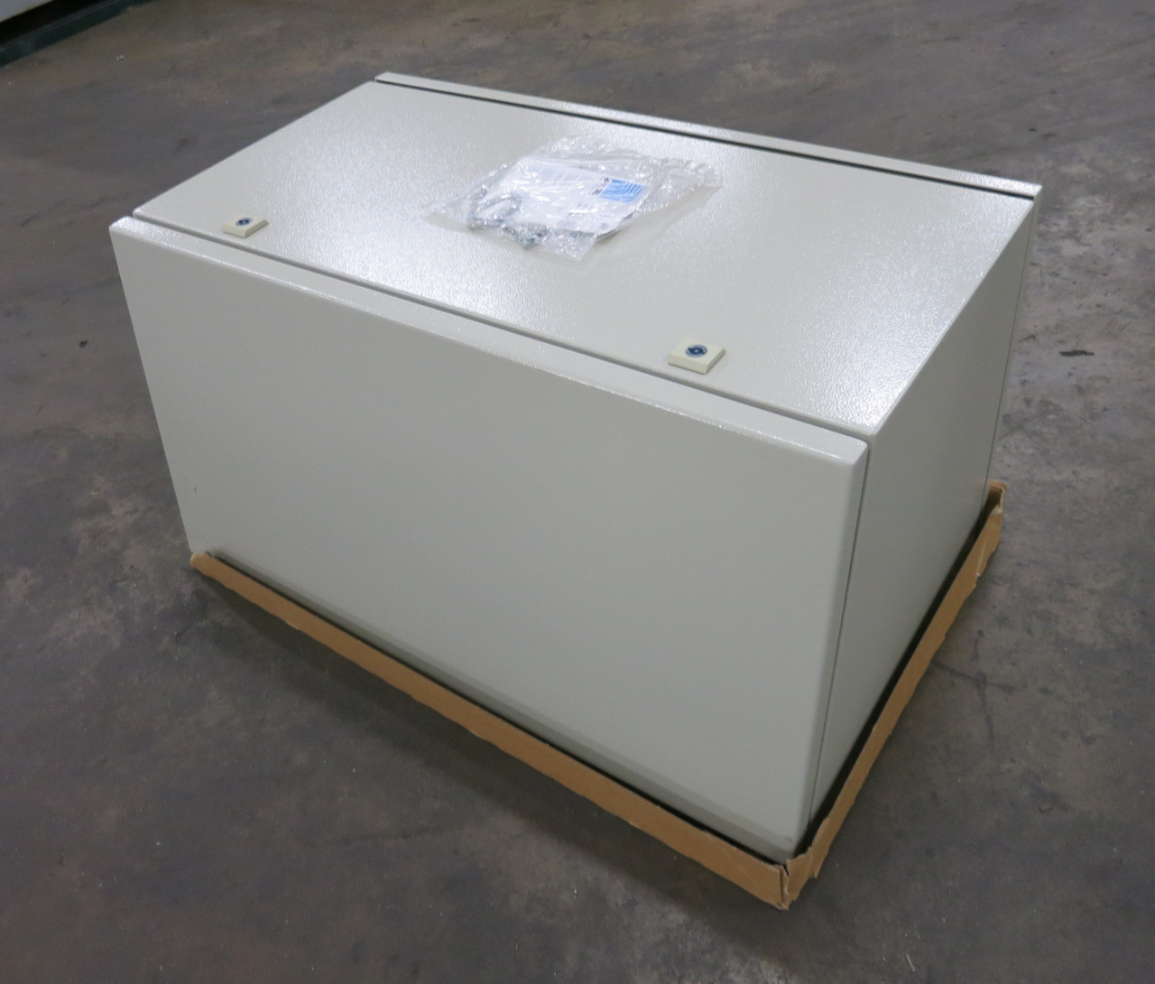 Image of NEW Rittal AP2614 AP 1.5 Industrial Console Enclosure 800x430x500 Type 12