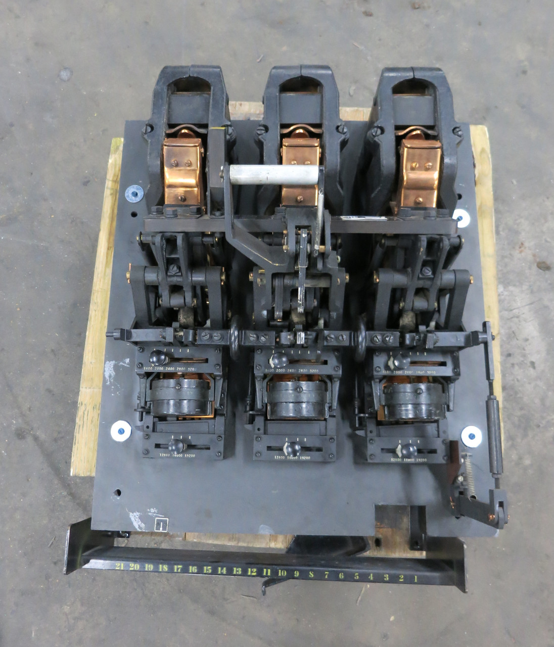 Image of I-T-E LX 1600A Air Circuit Breaker 600V LX1600 1600 Amp 600 VAC LX1600A 18197
