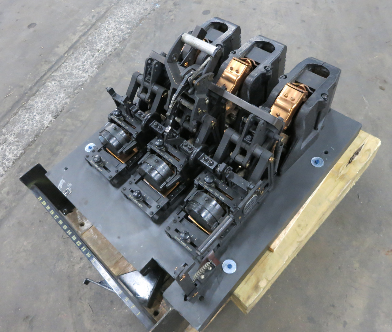 I-T-E LX 1600A Air Circuit Breaker 600V LX1600 1600 Amp 600 VAC LX1600A 18197 (DW6960-1)