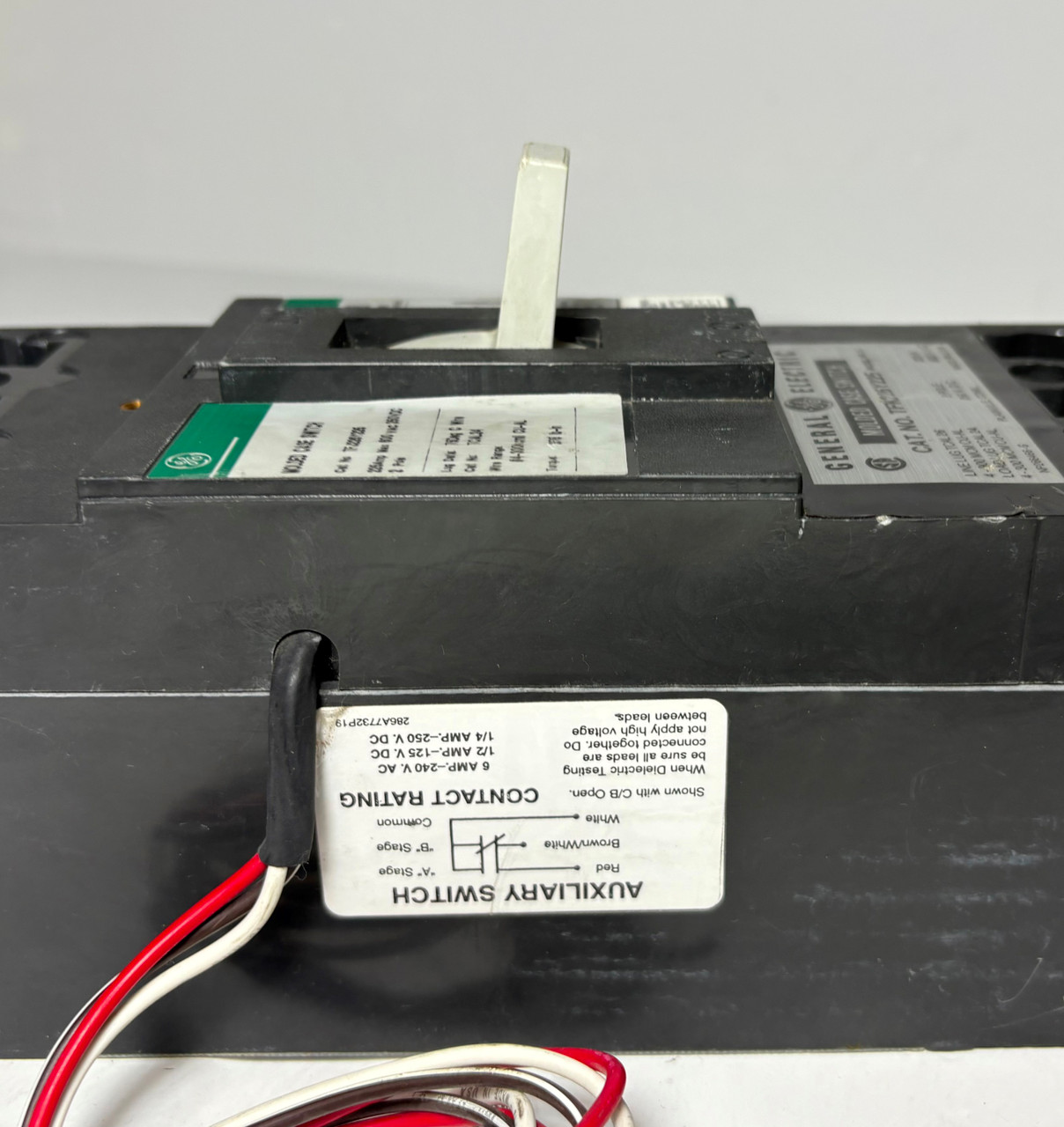 GE TFJ226Y225 225A 2 Pole Molded Case Switch Green Label Aux & Shunt 225 Amp 2P (EM5417-1)