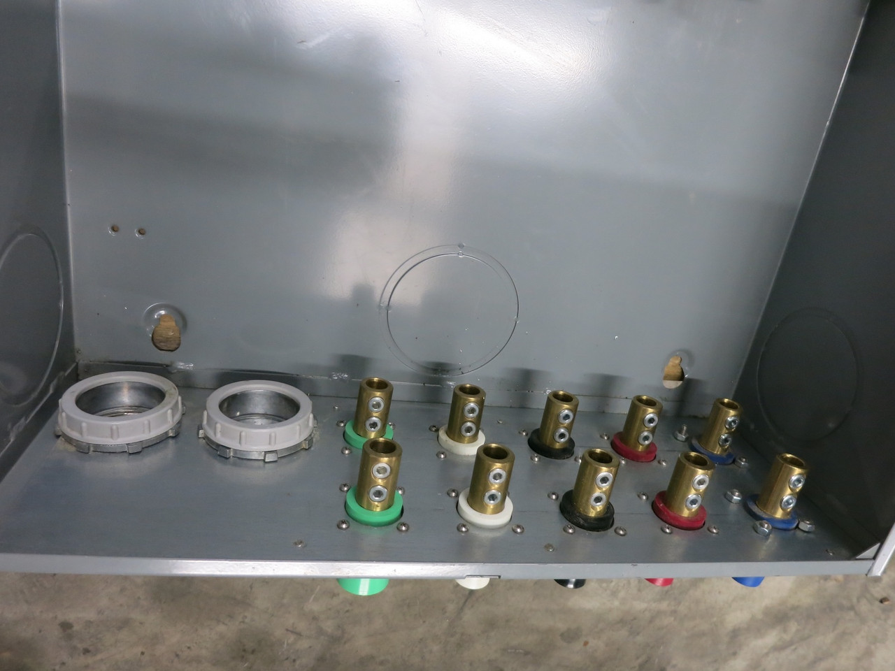 Square D D325N 400A 240V Fusible Safety Switch Disconnect 400 Amp D325-N E03 (DW6887-1)