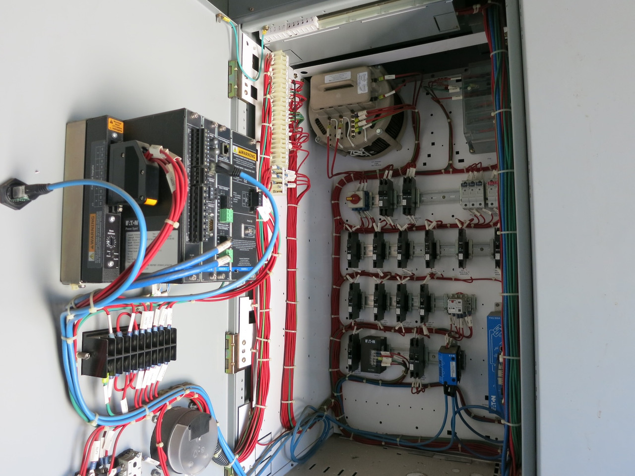 Eaton 3000A 480V Magnum DS Metal Enclosed LV Switchgear 3000 Amp Walk ...