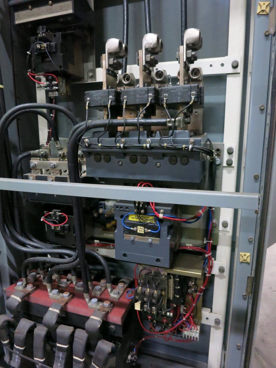 Allen Bradley Size 6 400 HP Autotransformer Motor Starter Reduced Voltage 480V (DW7050-3)