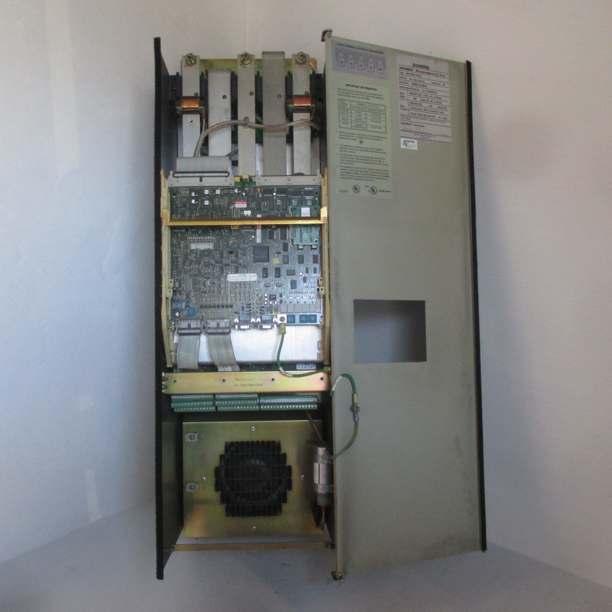 Siemens SIMOREG A1-116-210-513 Microprocessor DC Drive 6RA2483-2FS22 300HP 510A (AH0512-1)